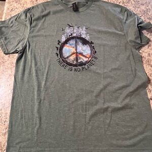 Gildon soft style Heather green save planet trees shirt NEW